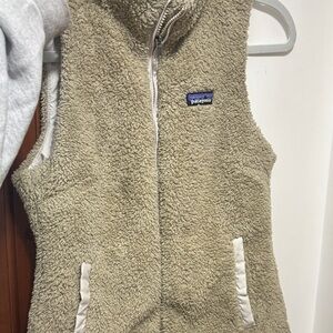 Patagonia Womens Fleece Vest - light Tan